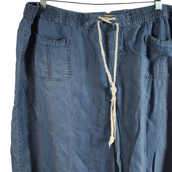 Democracy Chambray Capri Pants Blue Size 22 Pockets Cropped Wide Leg Pull On - Picture 3 of 6